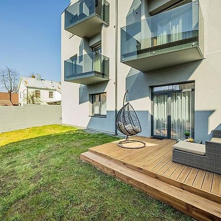 Lovely Apartment With Private Terrace By Urban Rent Kaunas Extérieur photo